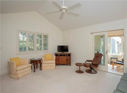 318 Corey Lane, Middletown, Rhode Island 02842, Estados Unidos