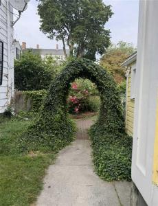 260 Hope Street, Bristol, Rhode Island 02809, USA