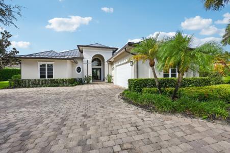 9936 SE Sandpine Lane, The Medalist Village, Hobe Sound, Florida 33455