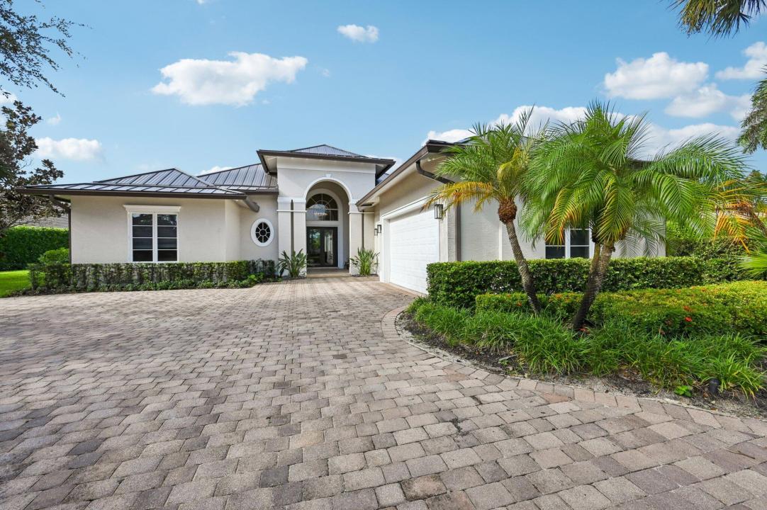9936 SE Sandpine Lane, The Medalist Village, Hobe Sound, Florida 33455