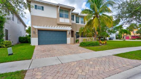 8343 NW 121st Way, Heron Bay, Coral Springs, Florida 33076