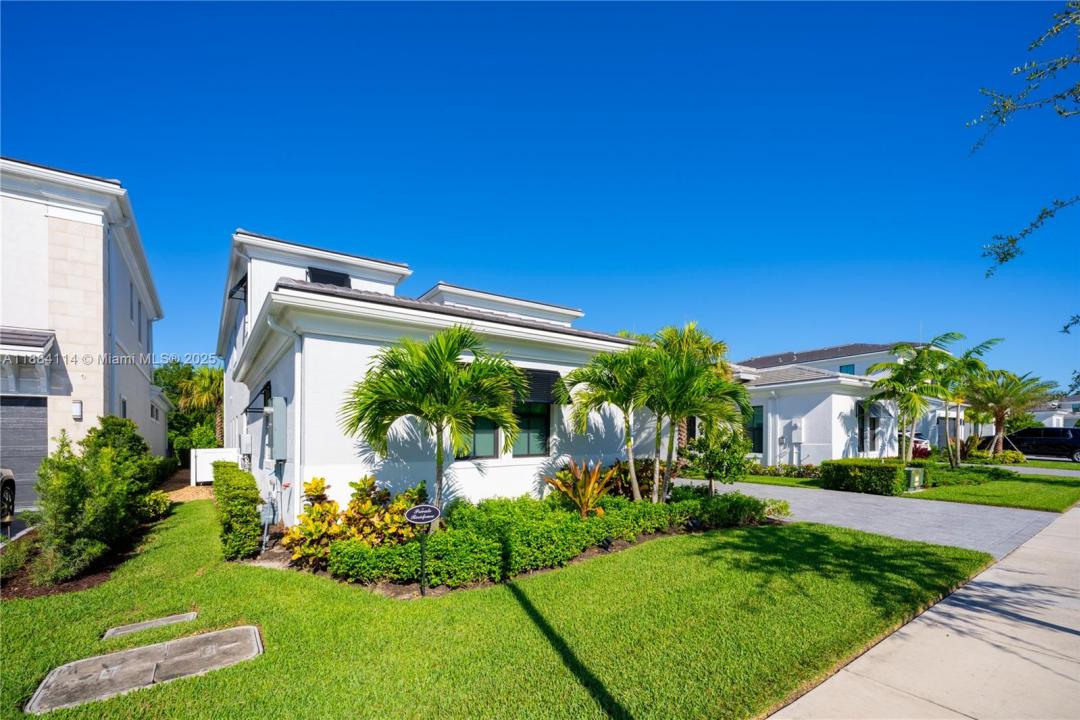 13402 Artisan Cir, Palm Beach Gardens, Florida 33418