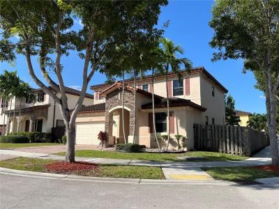 15153 SW 117 TER, Kendall, Florida 33196