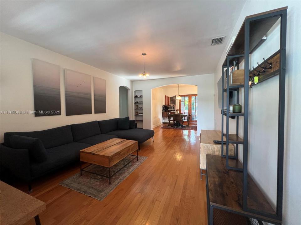 3160 SW 19th Ter, Miami, Flórida 33145, Estados Unidos