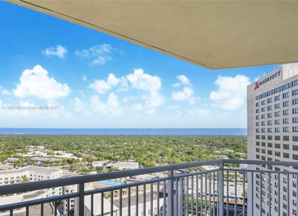 9055 SW 73rd Ct 1703, Miami, Florida 33156, HOA KỲ