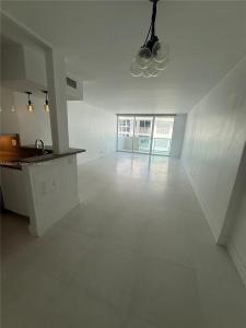 1200 West Ave 1520, Miami Beach, Florida 33139, USA