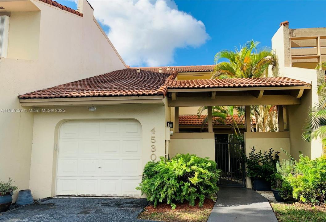 4530 NW 102nd Ct 4530, Doral, Florida 33178