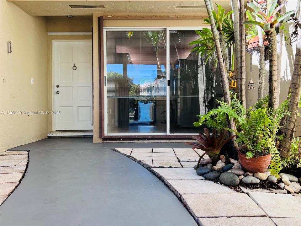 4530 NW 102nd Ct 4530, Doral, Florida 33178