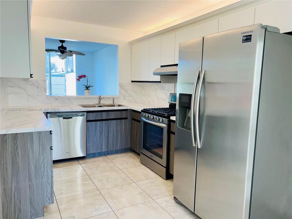 4530 NW 102nd Ct 4530, Doral, Florida 33178