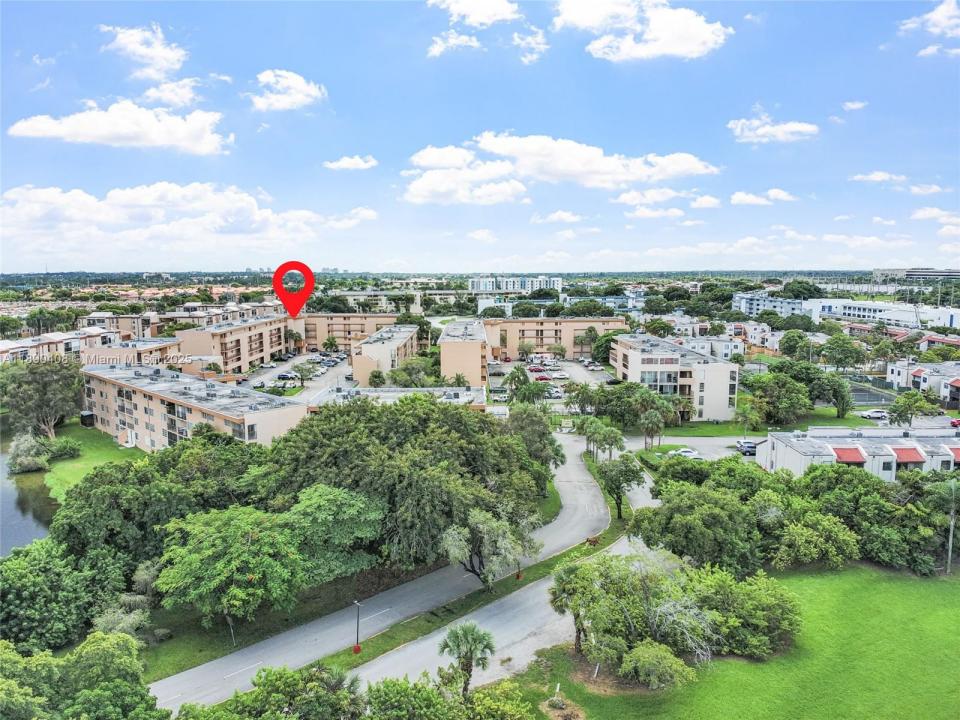 8895 Fontainebleau Blvd 107, Miami, Flórida 33172, Estados Unidos