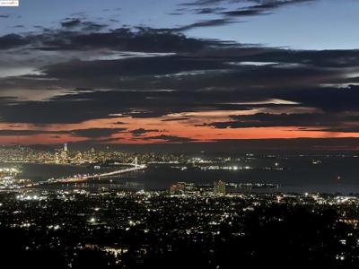 Devon Way, Oakland, Califórnia 94705, Estados Unidos