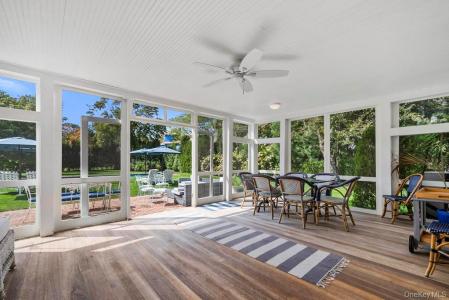 46 Bellport Lane, Brookhaven, New York 11713, USA