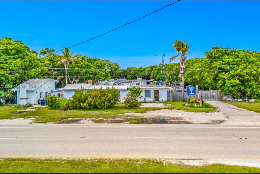 98468 Overseas Hwy, Key Largo, Florida 33037