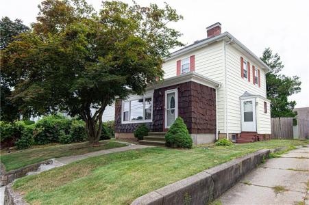 16 Riverfarm Road, Cranston, Rhode Island 02910, Estados Unidos
