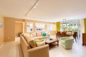 110 Half Moon Circle E2, Hypoluxo, Florida 33462