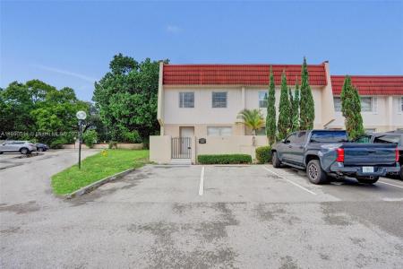 4026 Inverrary Dr 8A, Lauderhill, Florida 33319, USA