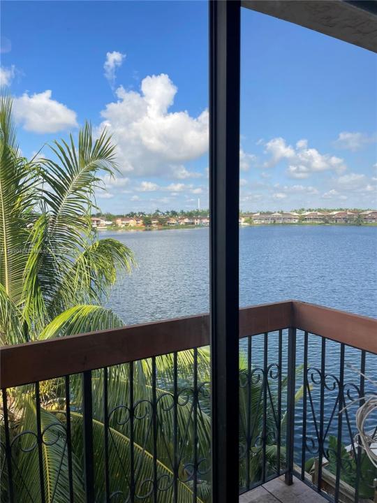 5650 W 26th Ct 207, Hialeah, Florida 33016