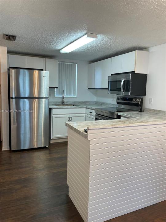 5650 W 26th Ct 207, Hialeah, Florida 33016