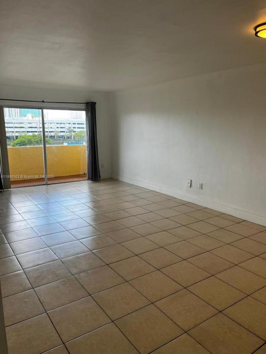 7410 SW 82nd St K410, Miami, Florida 33143, HOA KỲ
