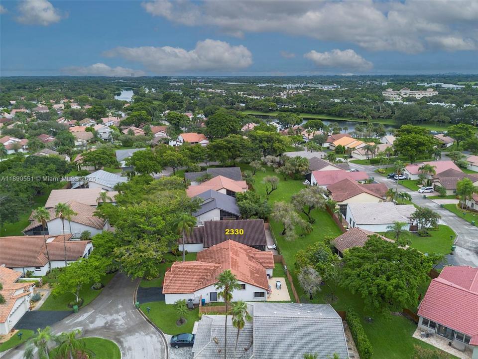 2330 Dover, Weston, Florida 33326, Amerika Birleşik Devletleri