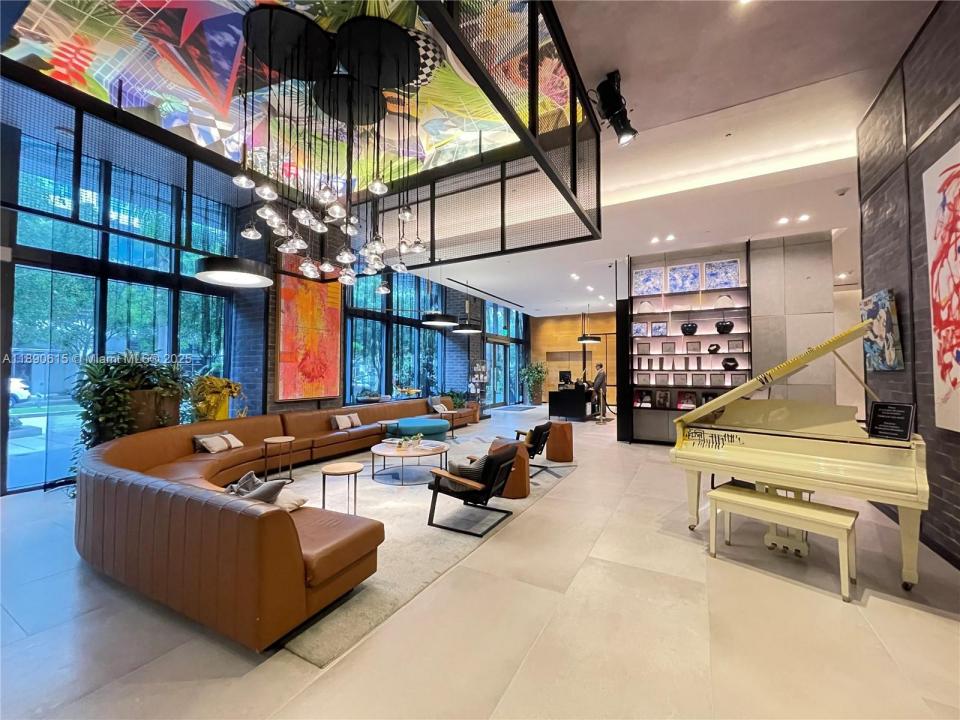 121 NE 34th St L401, Miami, Florida 33137