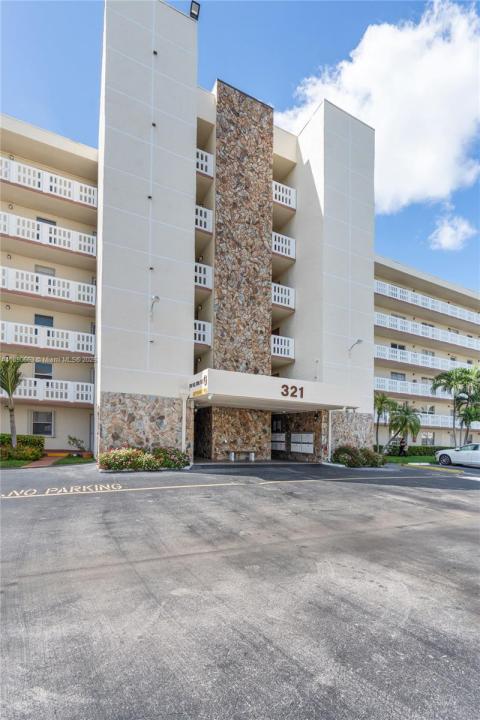 321 SE 3rd St 502, Dania Beach, Floride 33004, États-Unis
