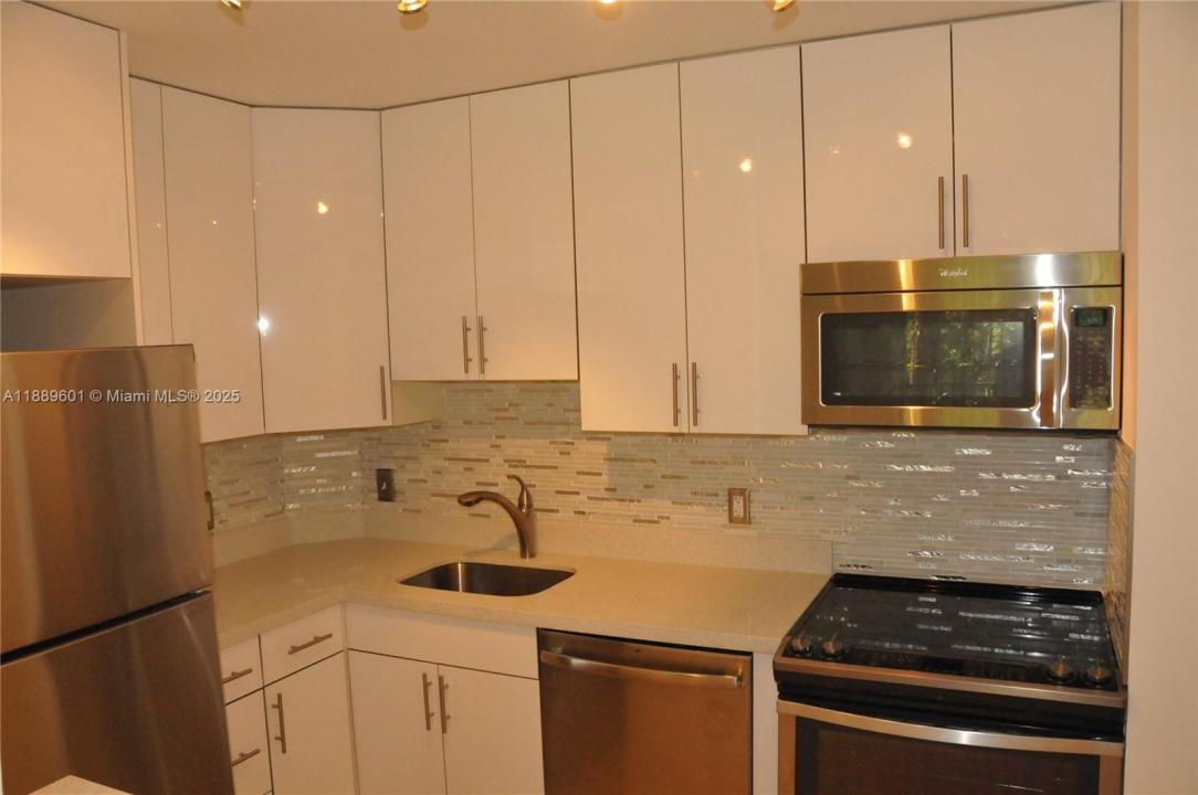 Plantation, Florida 33324