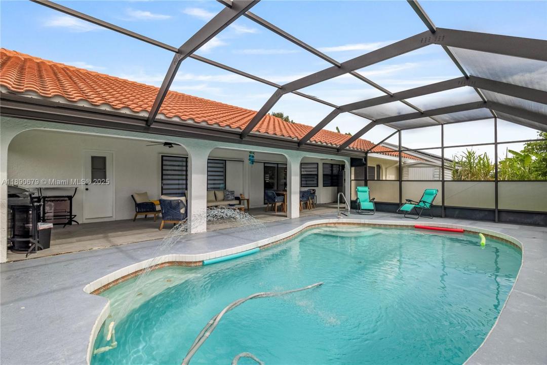 19971 MIDWAY BLVD, Port Charlotte, Флорида 33948, Соединенные Штаты