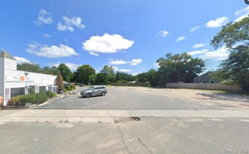 615-623 Montauk Highway, Саутгемптон, Нью-Йорк 11942, Соединенные Штаты