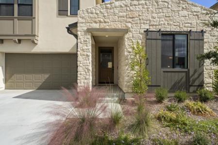 Rue De Latour, Bonsall, California 92003, HOA KỲ