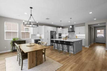 Rue De Latour, Bonsall, California 92003, HOA KỲ