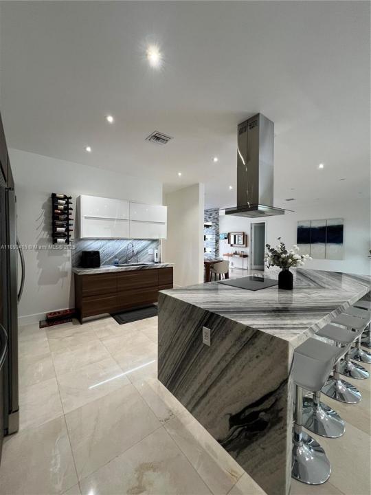 16326 N Mariposa Cir N, Pembroke Pines, Florida 33331, Estados Unidos
