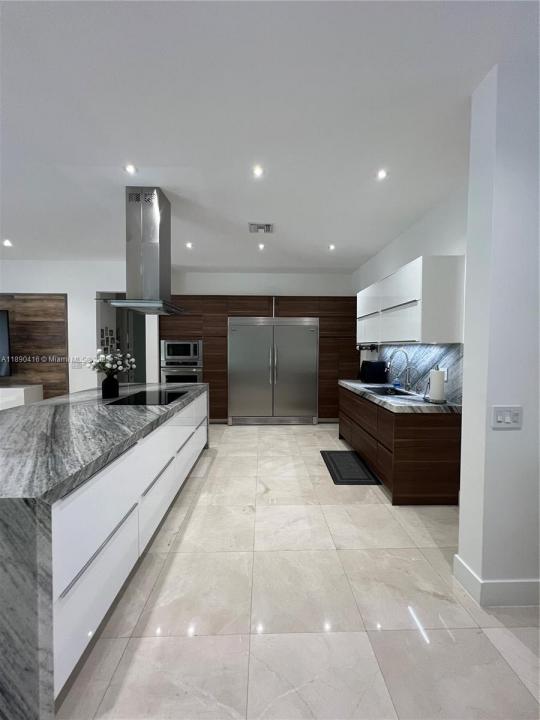 16326 N Mariposa Cir N, Pembroke Pines, Florida 33331, Estados Unidos