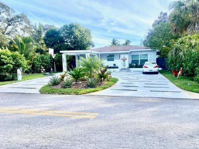 390 NE 165th St, Miami, Florida 33162, USA