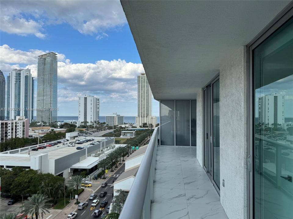 330 Sunny Isles Blvd 5-1003, Sunny Isles Beach, Florida 33160, HOA KỲ