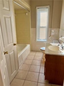 34 Hancock Street 3, Pawtucket, Rhode Island 02860, Estados Unidos