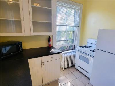 106 Touro Street 2E, Newport, Rhode Island 02840, Estados Unidos