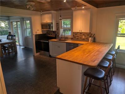 35 FOURTH Street, North Kingstown, Rhode Island 02852, USA