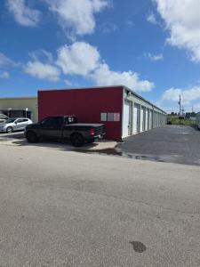 4800 NE 11th Ave, Oakland Park, Florida 33334