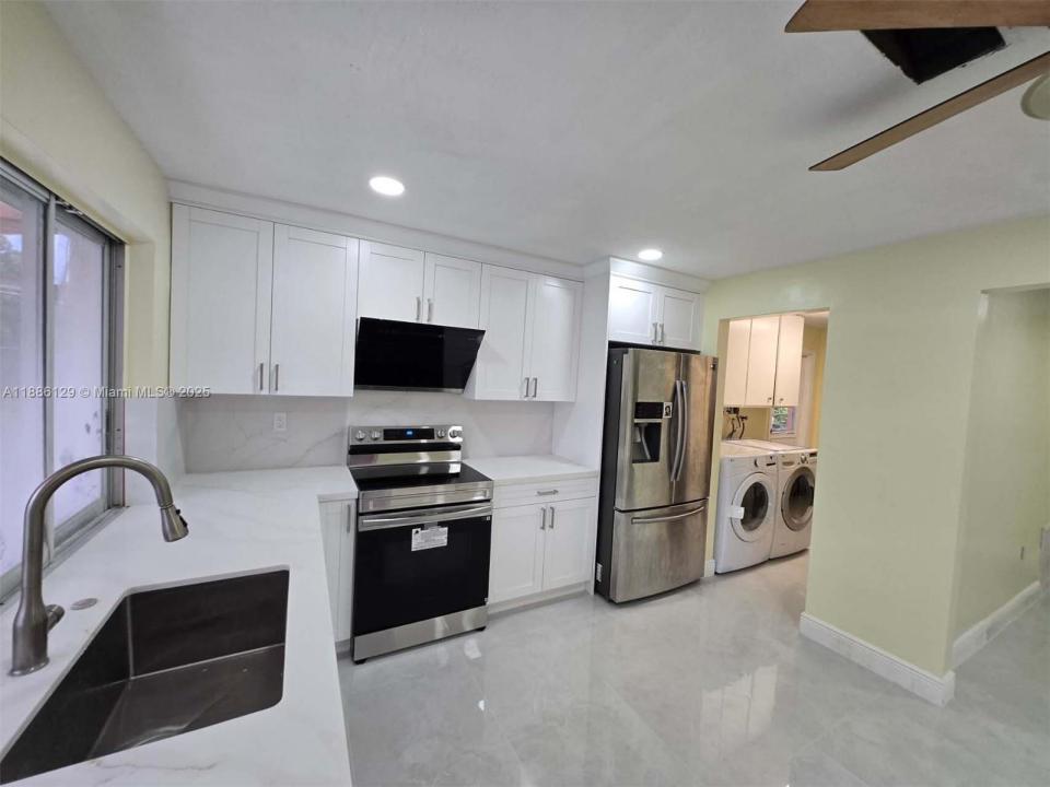 2430 NW 83rd Way 2430, Sunrise, Florida 33322