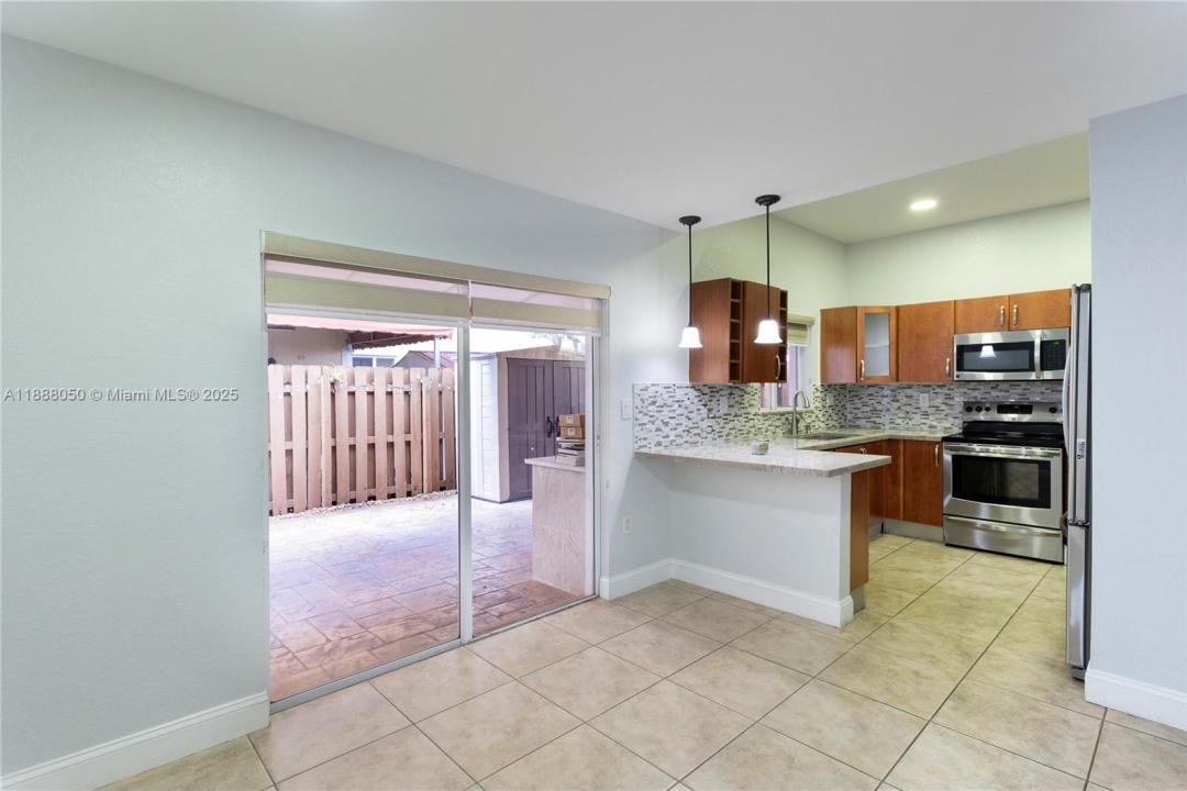 18038 NW 74th Ct, Hialeah, 플로리다 33015, 미국