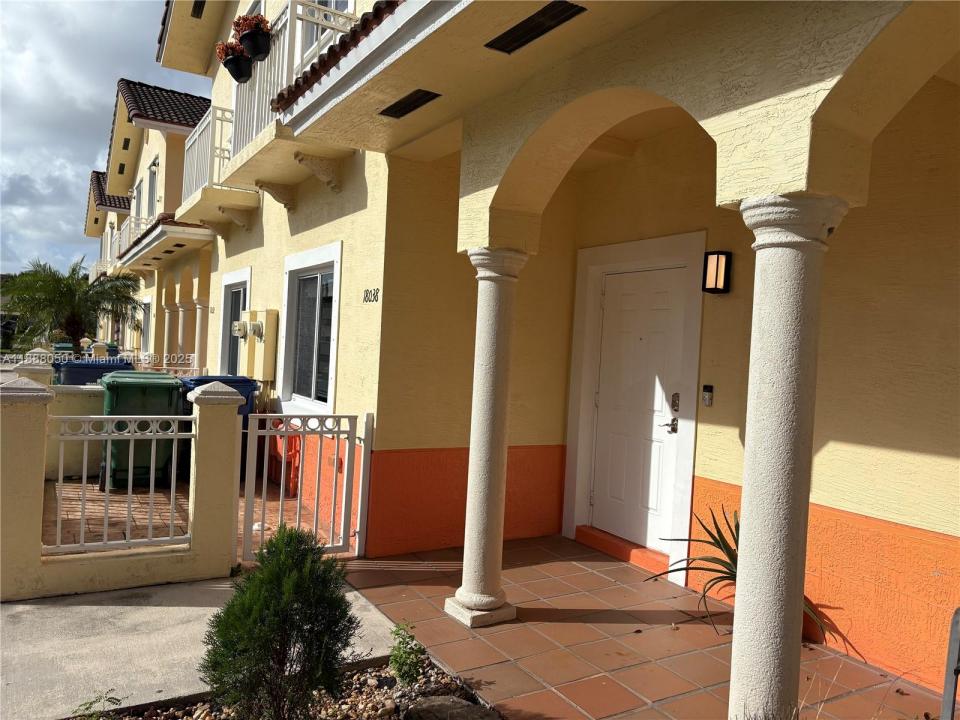18038 NW 74th Ct, Hialeah, 플로리다 33015, 미국
