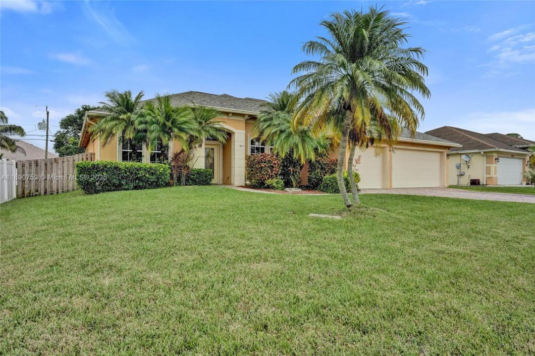 1425 SW Oriole Ln, Port St. Lucie, Florida 34953