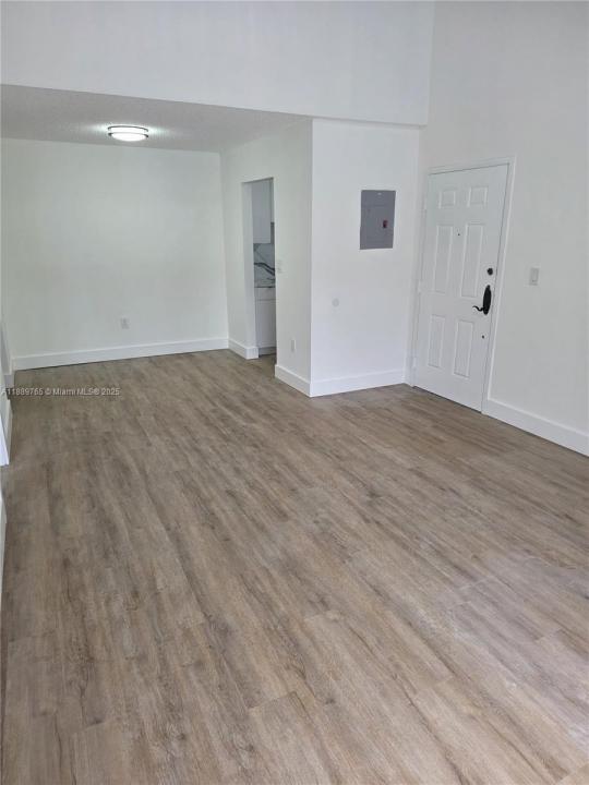 15600 SW 80th St L-201, Miami, Florida 33193, Stati Uniti