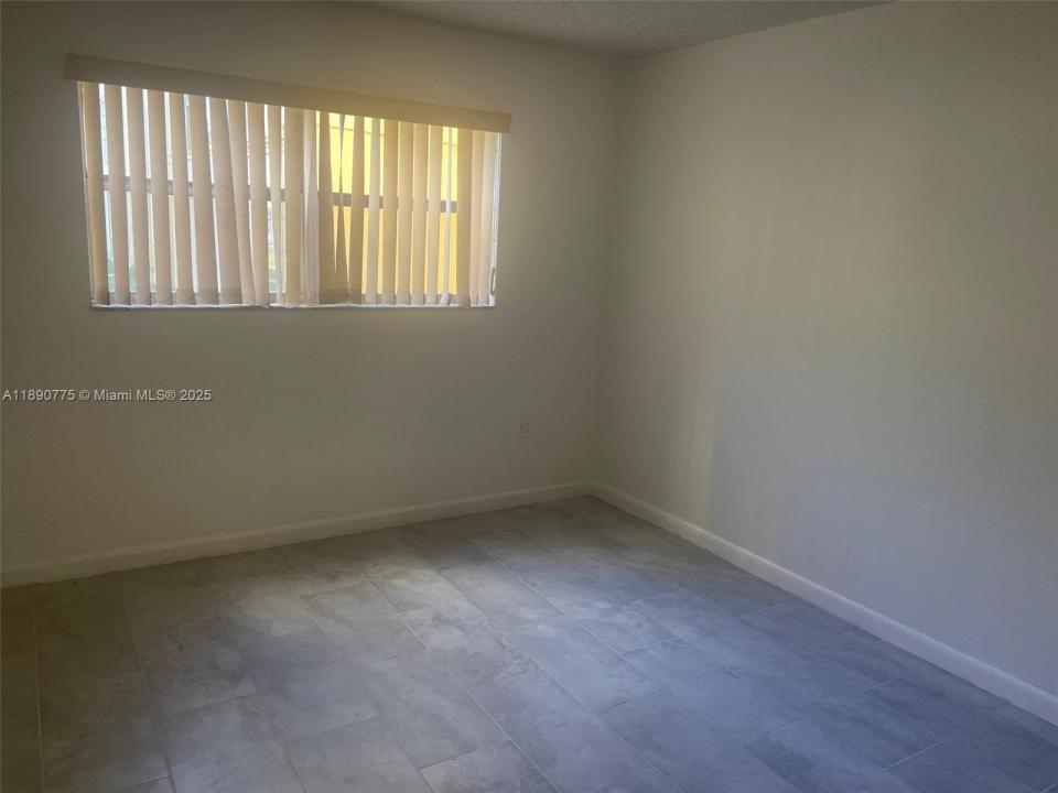 8500 Sunrise Lakes Blvd 106, Sunrise, Floride 33322, États-Unis