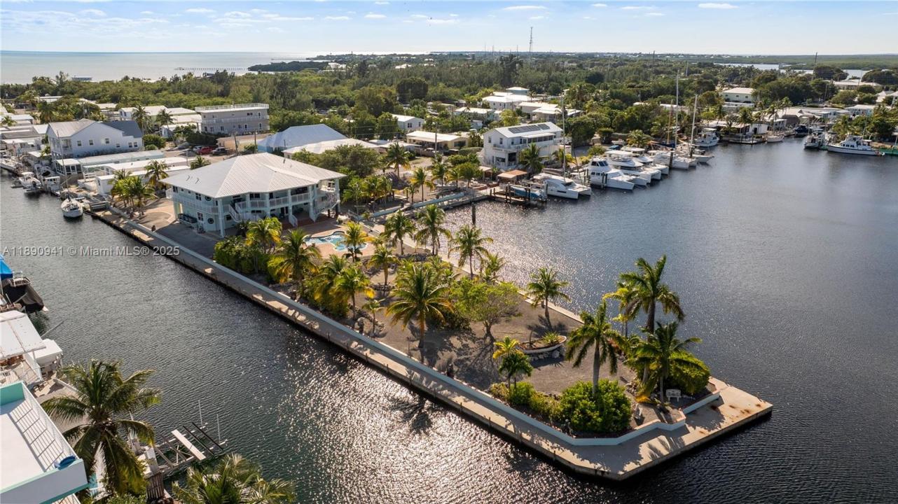 301 Oleander Dr, Tavernier, Florida 33070
