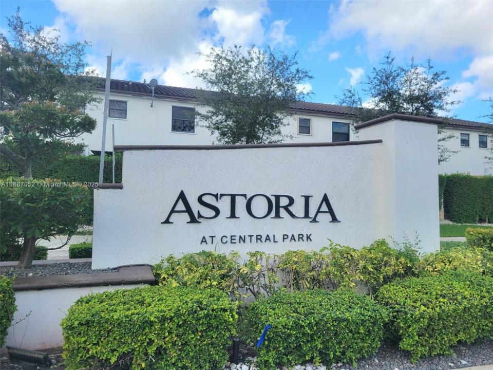 8860 NW 103rd Path, Doral, Florida 33178, Estados Unidos