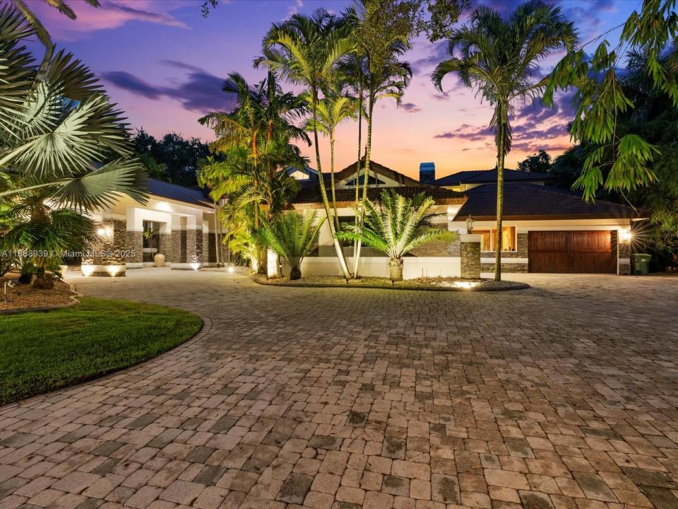 2941 Paddock Ln, Weston, Florida 33331