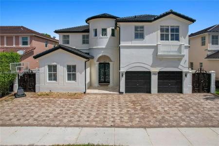 17933 NW 87th Pl, Hialeah, Florida 33018, USA