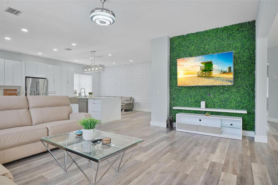 17933 NW 87th Pl, Hialeah, Floride 33018, États-Unis